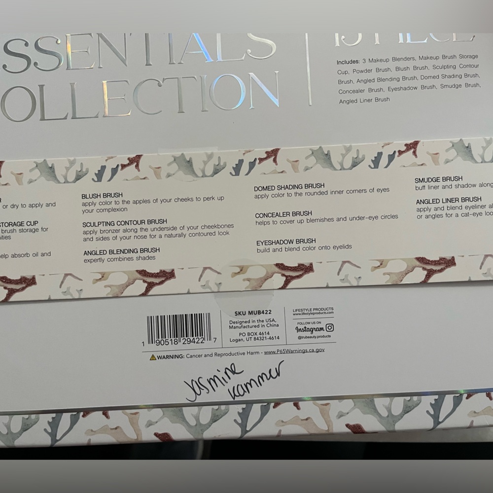 Makeup brushes - Picture 3 of 3